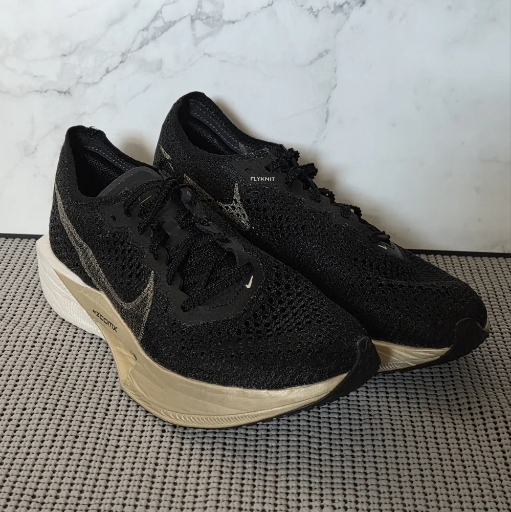 Nike Womens Vapor Fly 3 Road Racing Sneakers Shoes Black Gold 7 (DV4130-002)